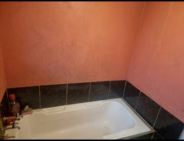 2 BEDROOM HOUSE FOR SALE IN EVATON WEST